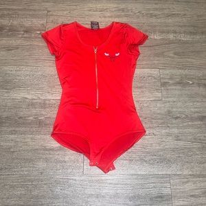 Chicagobulls  bodysuit, medium red
